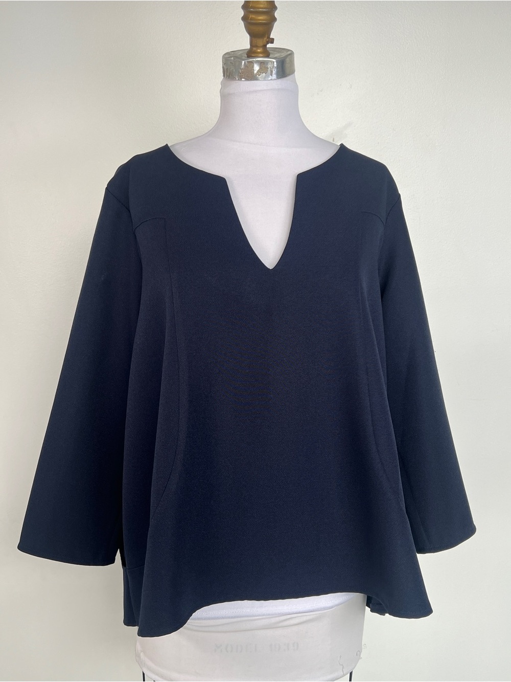 EUC! Avon Lane by Tuckernuck‎ Navy Top Size XL